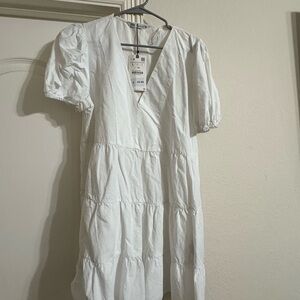 Elegant White Puff Sleeve Dress